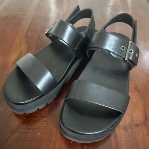 Vionic Black Strappy Torrance Sandal with Buckle